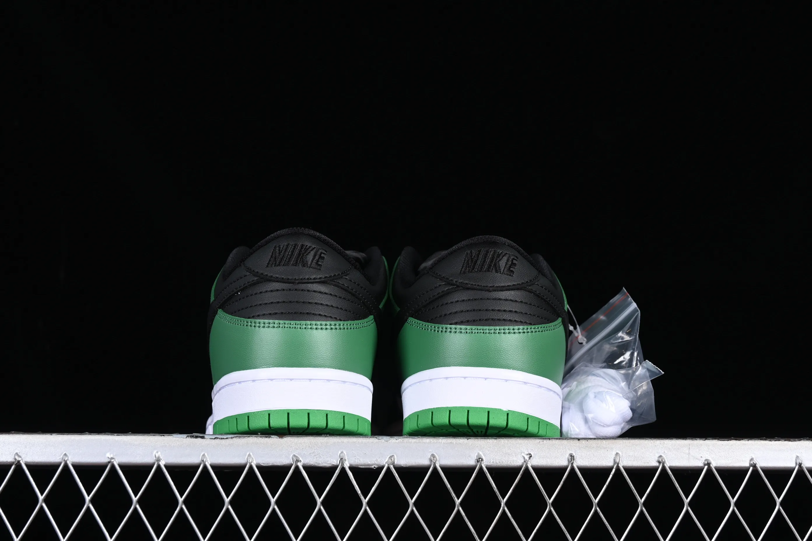 All categories Nk SB Dunk series Nk SB Dunk Low low-top sneakers Nk SB Dunk Low Prm SB smashed backboard fashion casual sneakers BQ6817-302